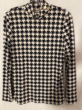 Anne Klein Black & Cream Houndstooth Turtleneck Polyester Blend Blouse Luxury